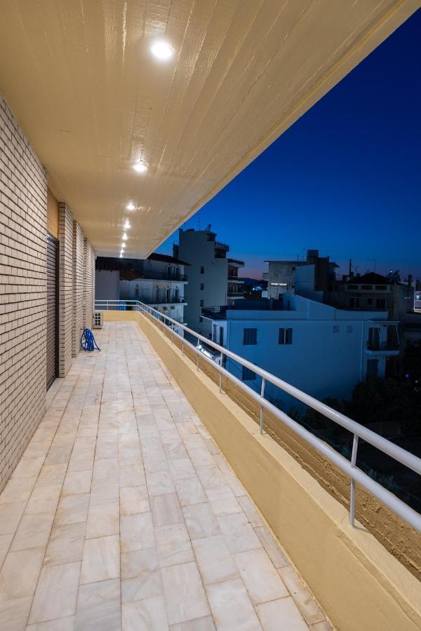 Spacious View Of Central Square Kalamata Exteriör bild