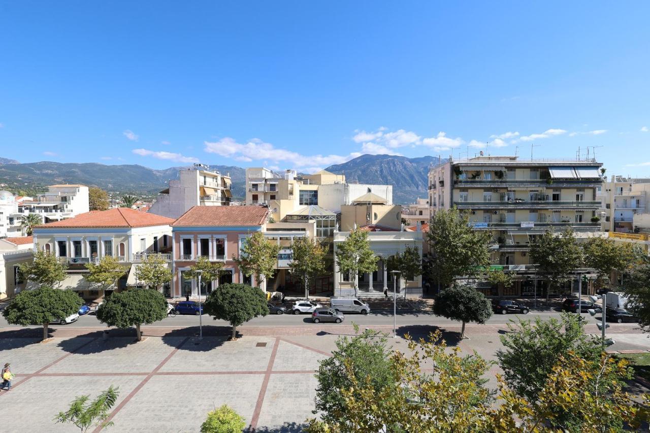 Spacious View Of Central Square Kalamata Exteriör bild